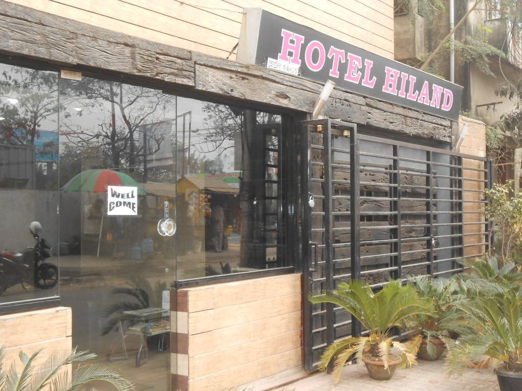 Hiland Inn Calcuta Exterior foto
